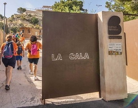 Cerca de 34.000 personas han visitado el Tossal de La Cala en lo que va de año